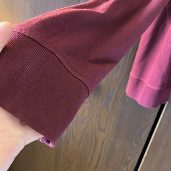 Calia by Carrie Underwood maroon exposed shoulder, long sleeved sweatshirt. 2X - Picture 3 of 9